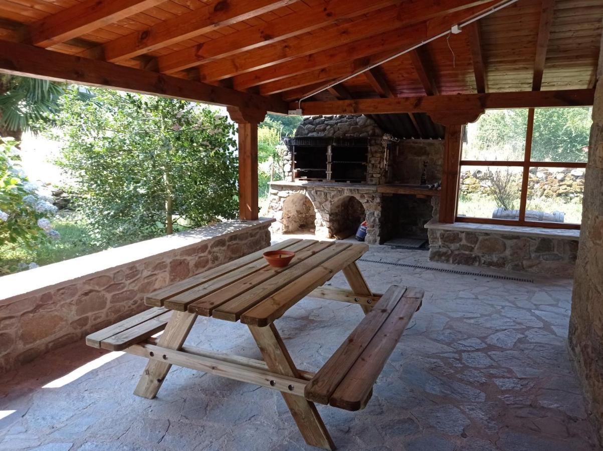 Amplia Y Comoda Casa De Piedra Con Porche Y Jardin San Roque de Ríomiera Exteriör bild