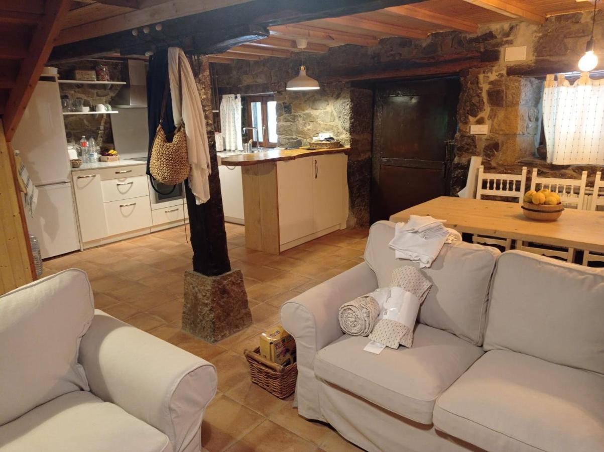 Amplia Y Comoda Casa De Piedra Con Porche Y Jardin San Roque de Ríomiera Exteriör bild