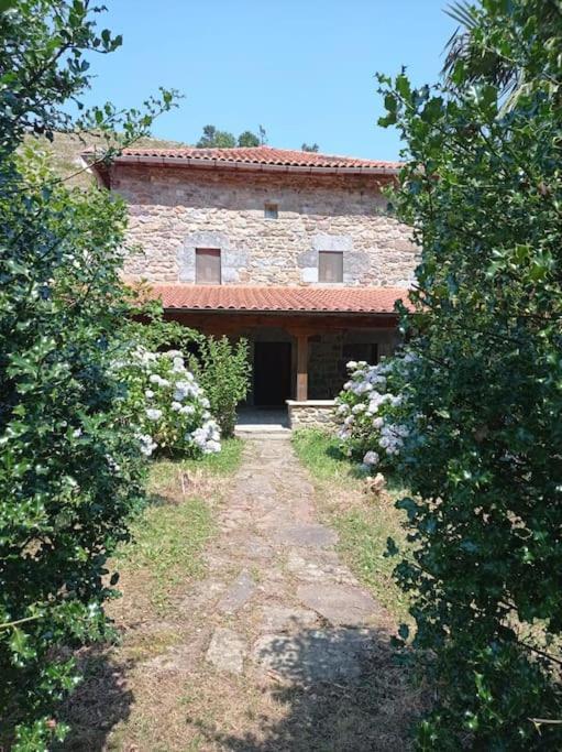 Amplia Y Comoda Casa De Piedra Con Porche Y Jardin San Roque de Ríomiera Exteriör bild